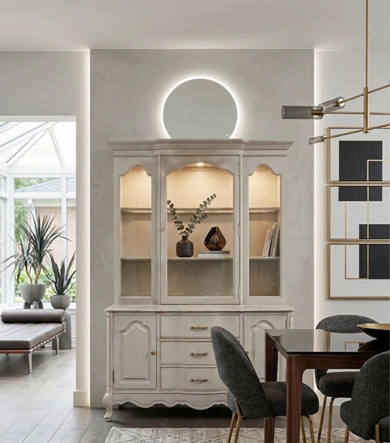 BASSETT Furniture Hutch with Glass Door