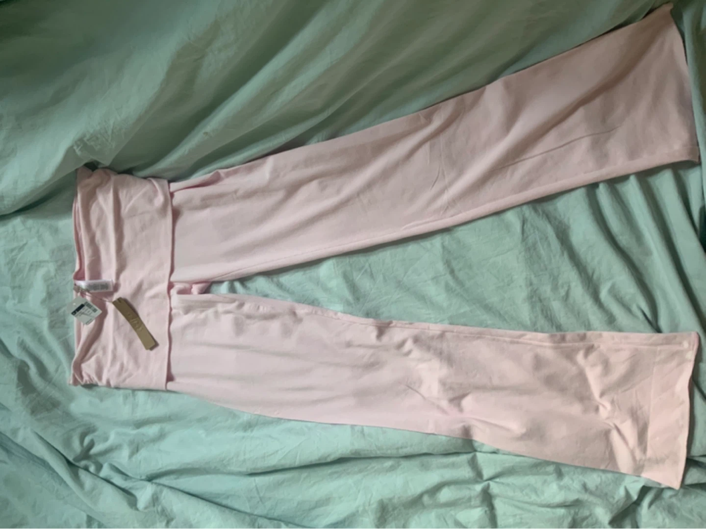 BNWT SKIMS Pink Foldover Waist Yoga Pants Size XS - photo 3