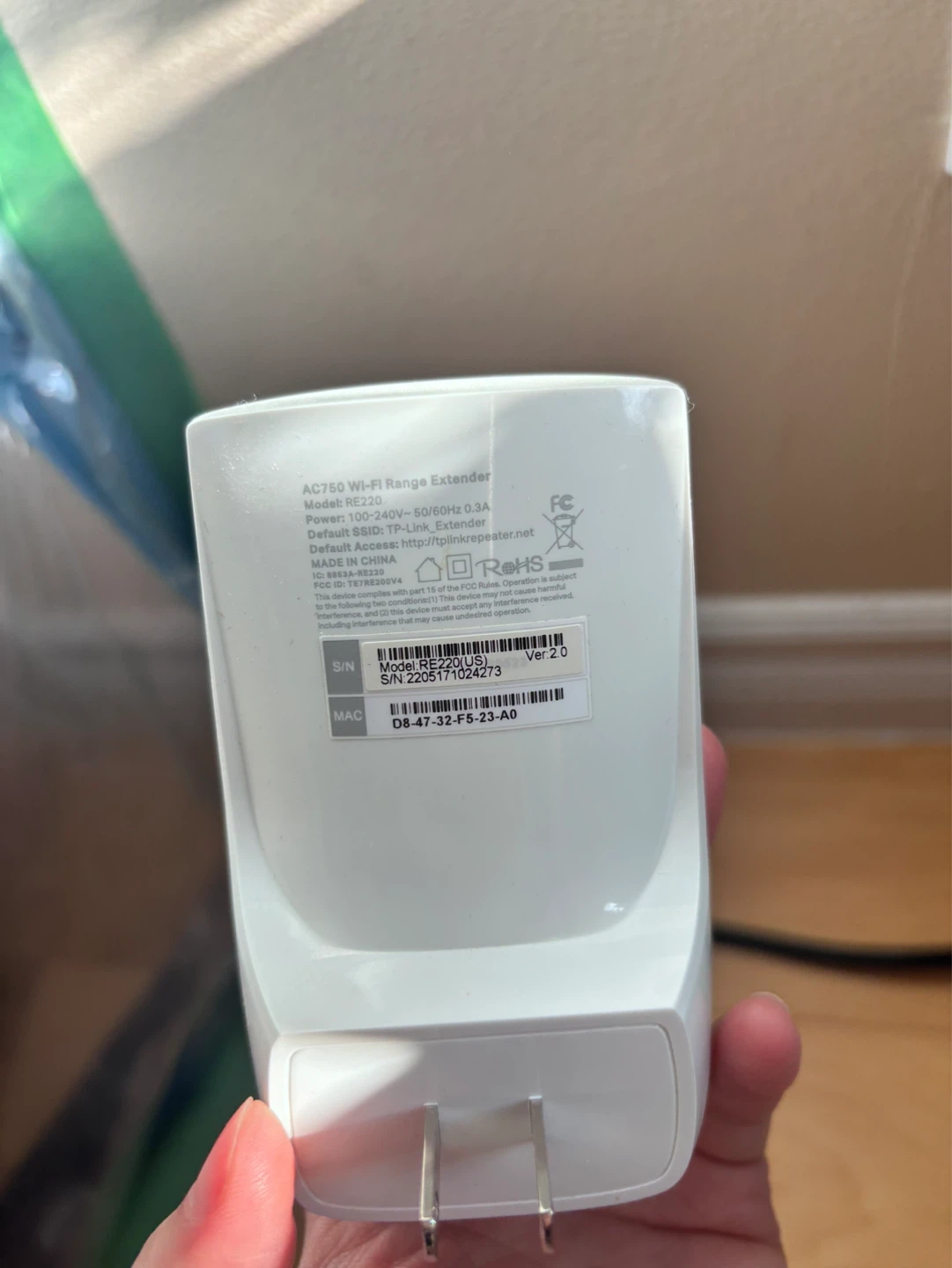 TP-Link AC750 Wi-Fi Range Extender RE220