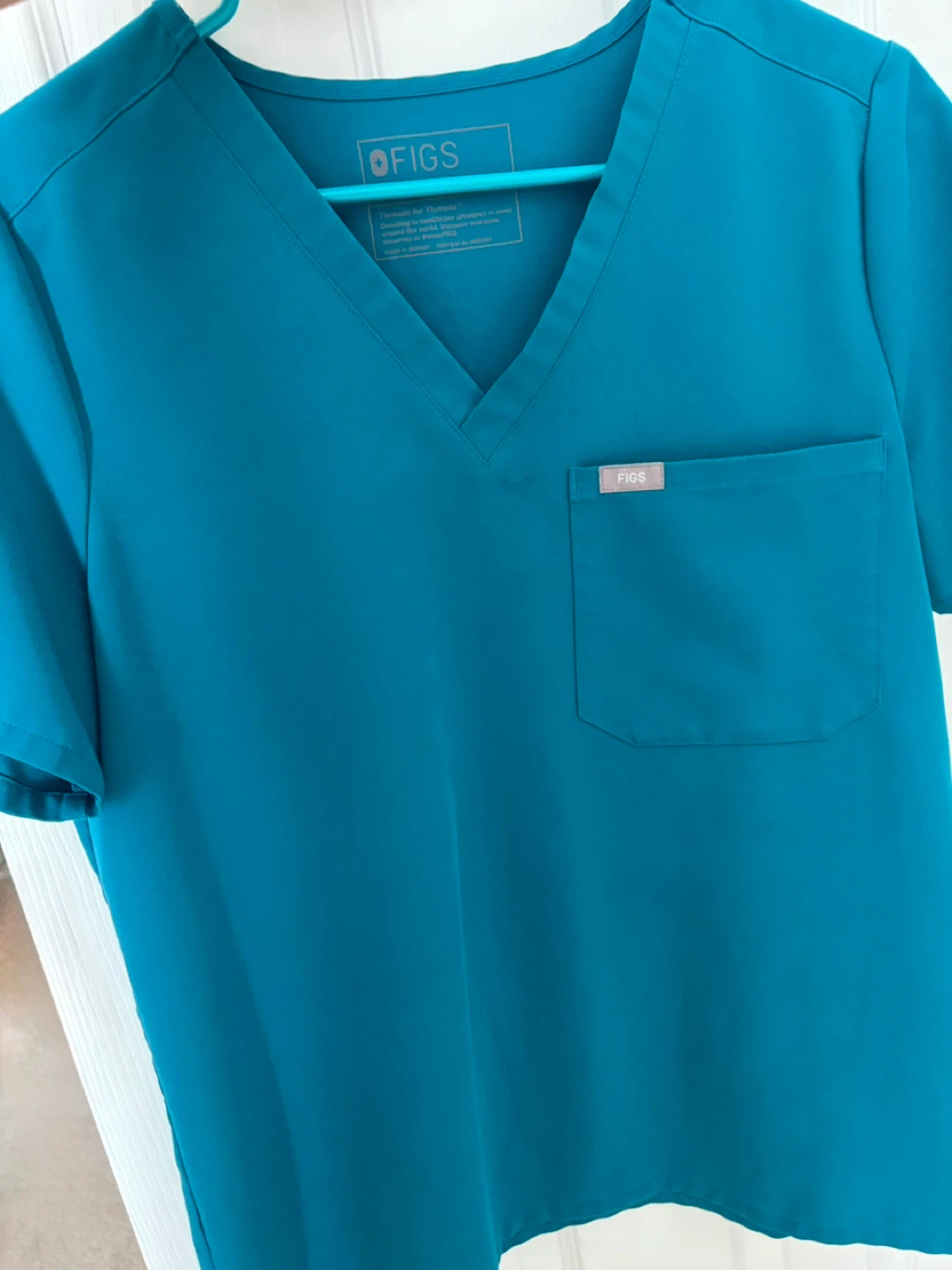 FIGS Technical Collection Scrub Top and Pants Set - photo 3