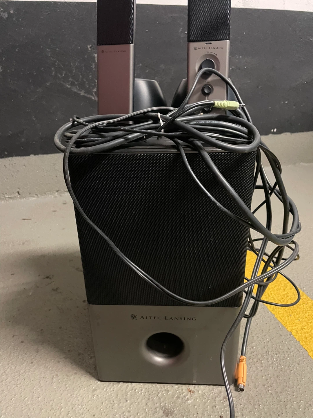 Altec Lansing VS4121 Computer Speakers