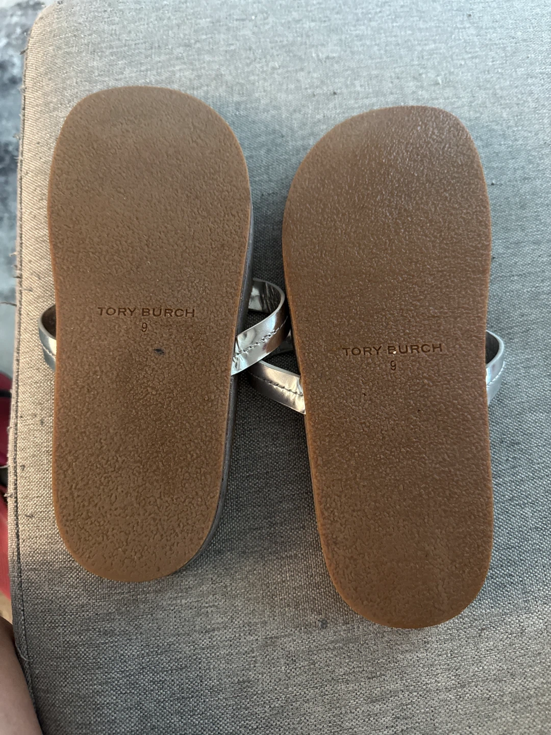Tory Burch Flip Flops Size 9 - photo 2