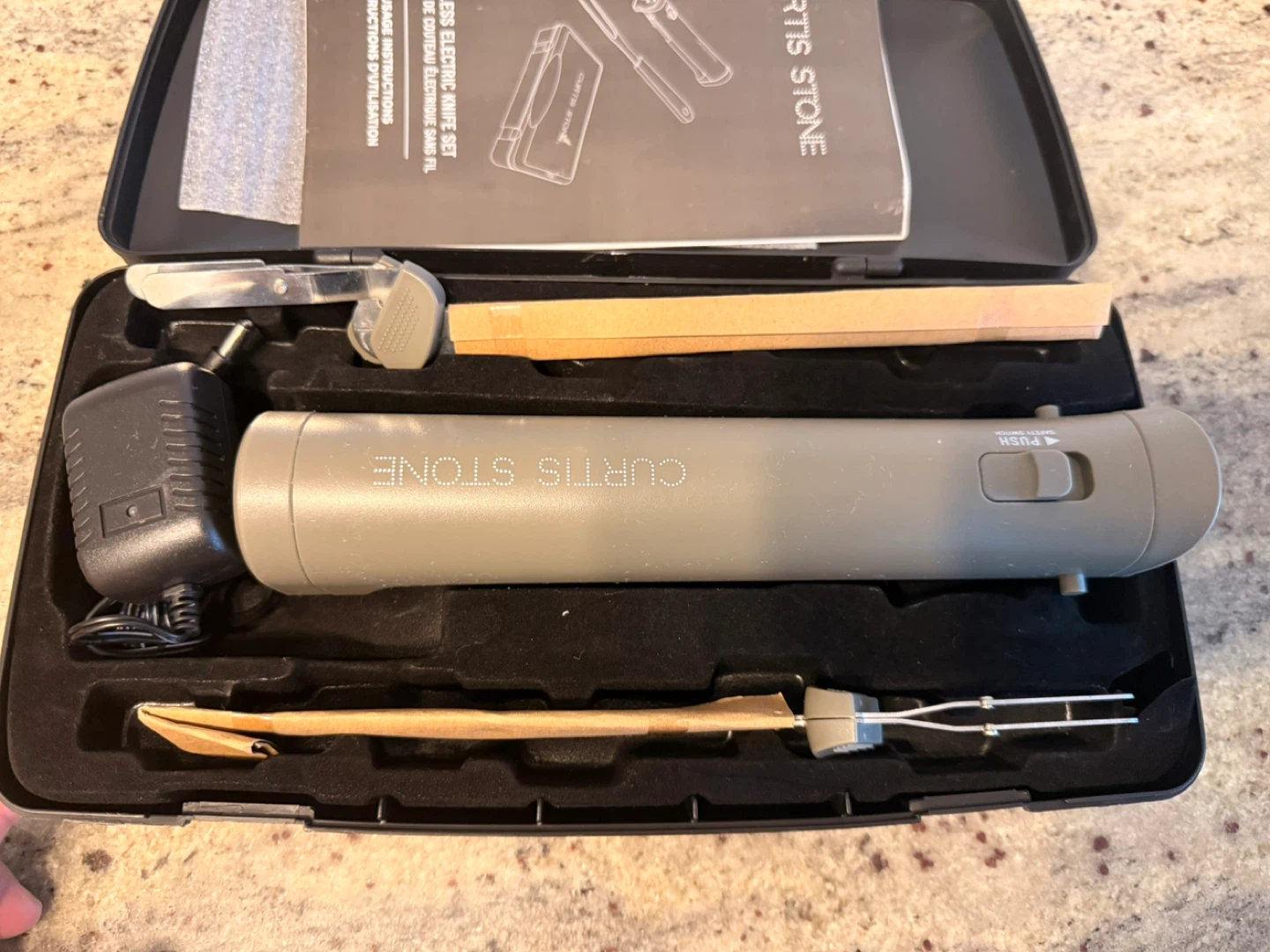 Curtis Stone Electric Knife Set with Case - photo 3