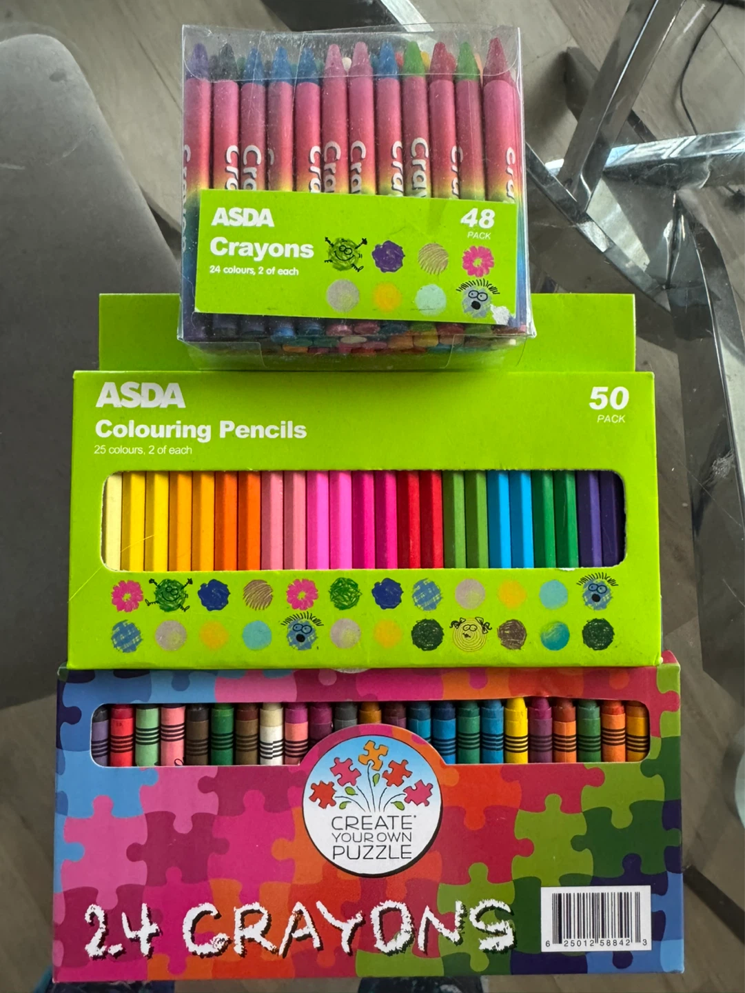 ASDA Crayons & Colouring Pencils Set
