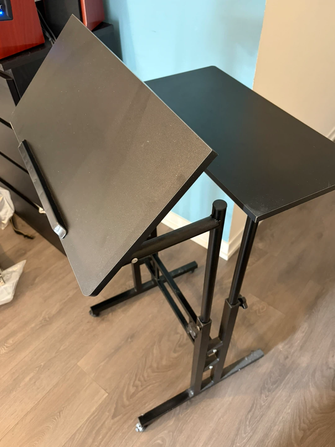 Mind Reader Standing Desk