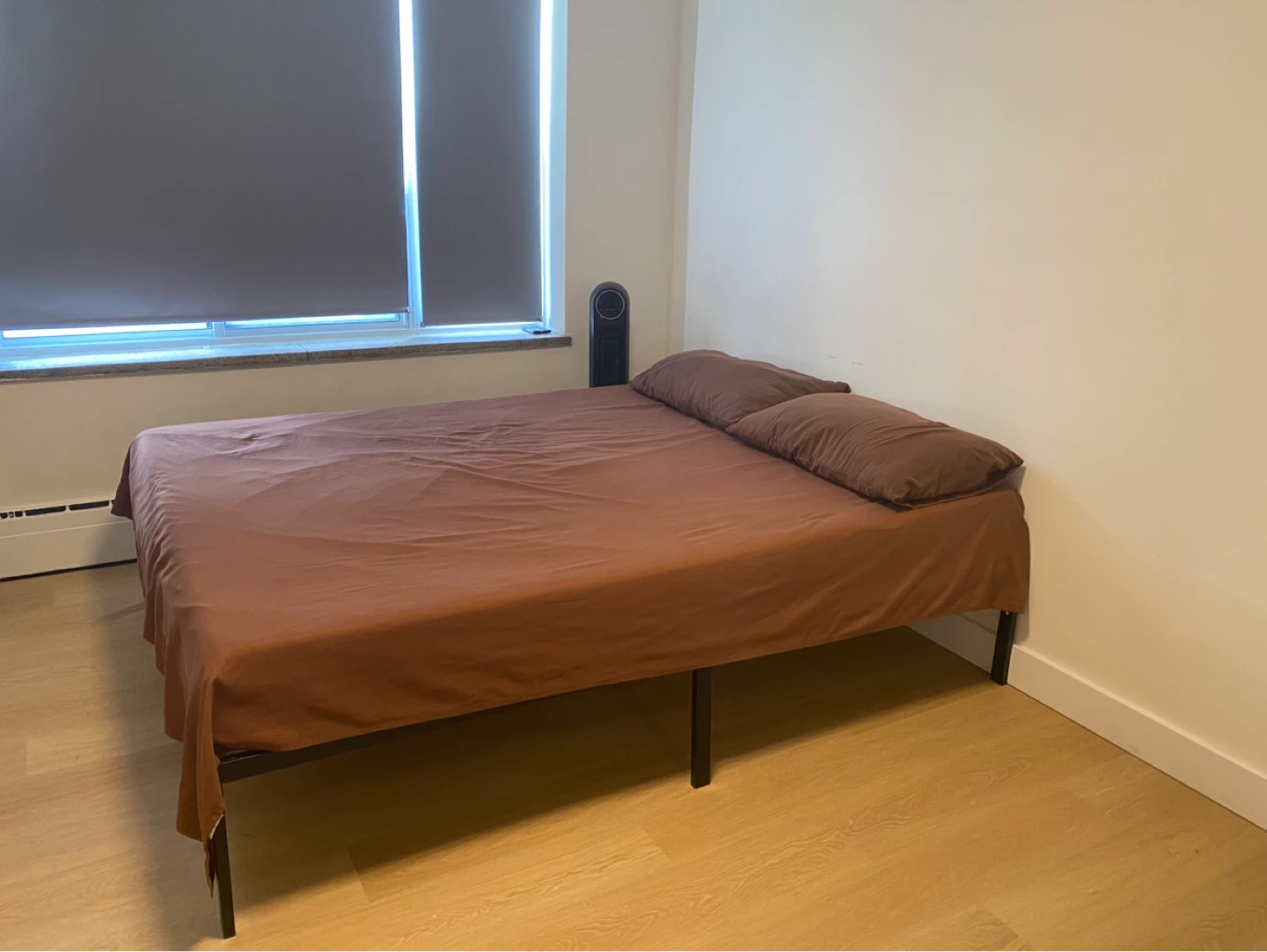 Queen size mattress with bed frame