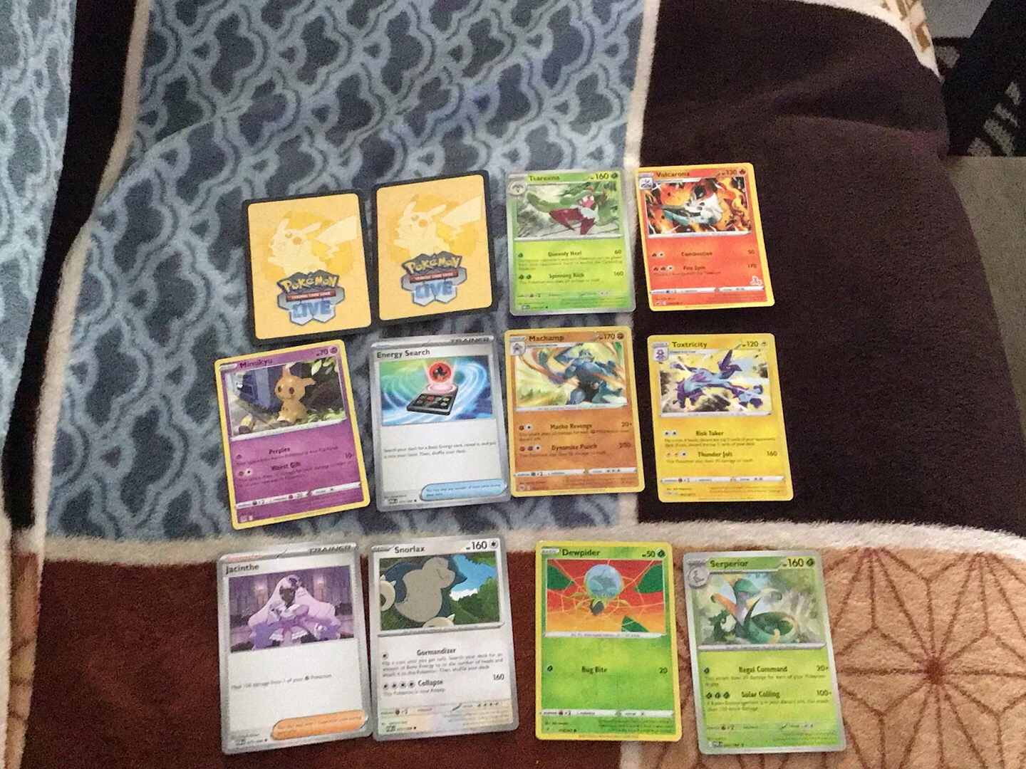 Assorted Pokémon Trading Cards