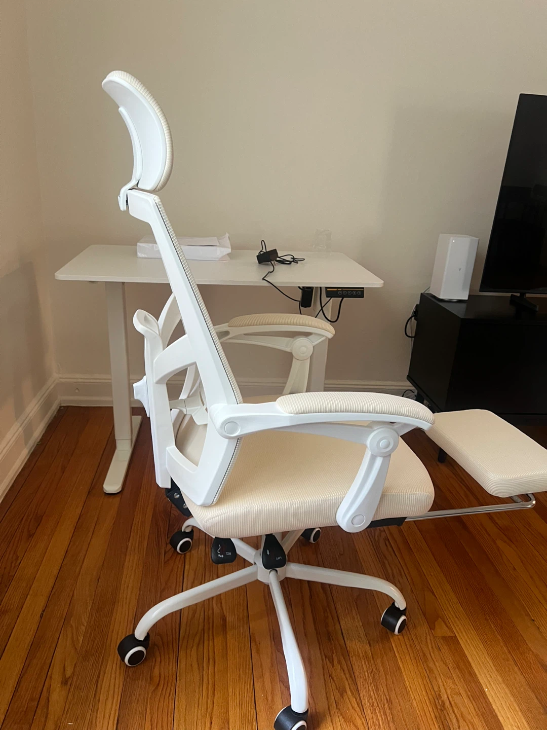 White Mesh Ergonomic Office Chair with Footrest