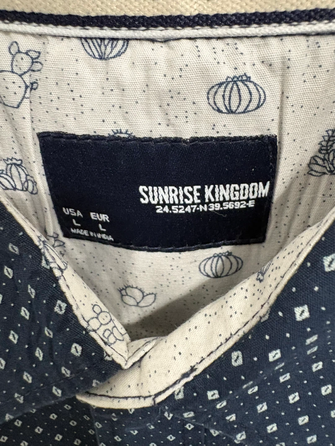 Sunrise Kingdom Men's Short Sleeve Shirt - Large - photo 2