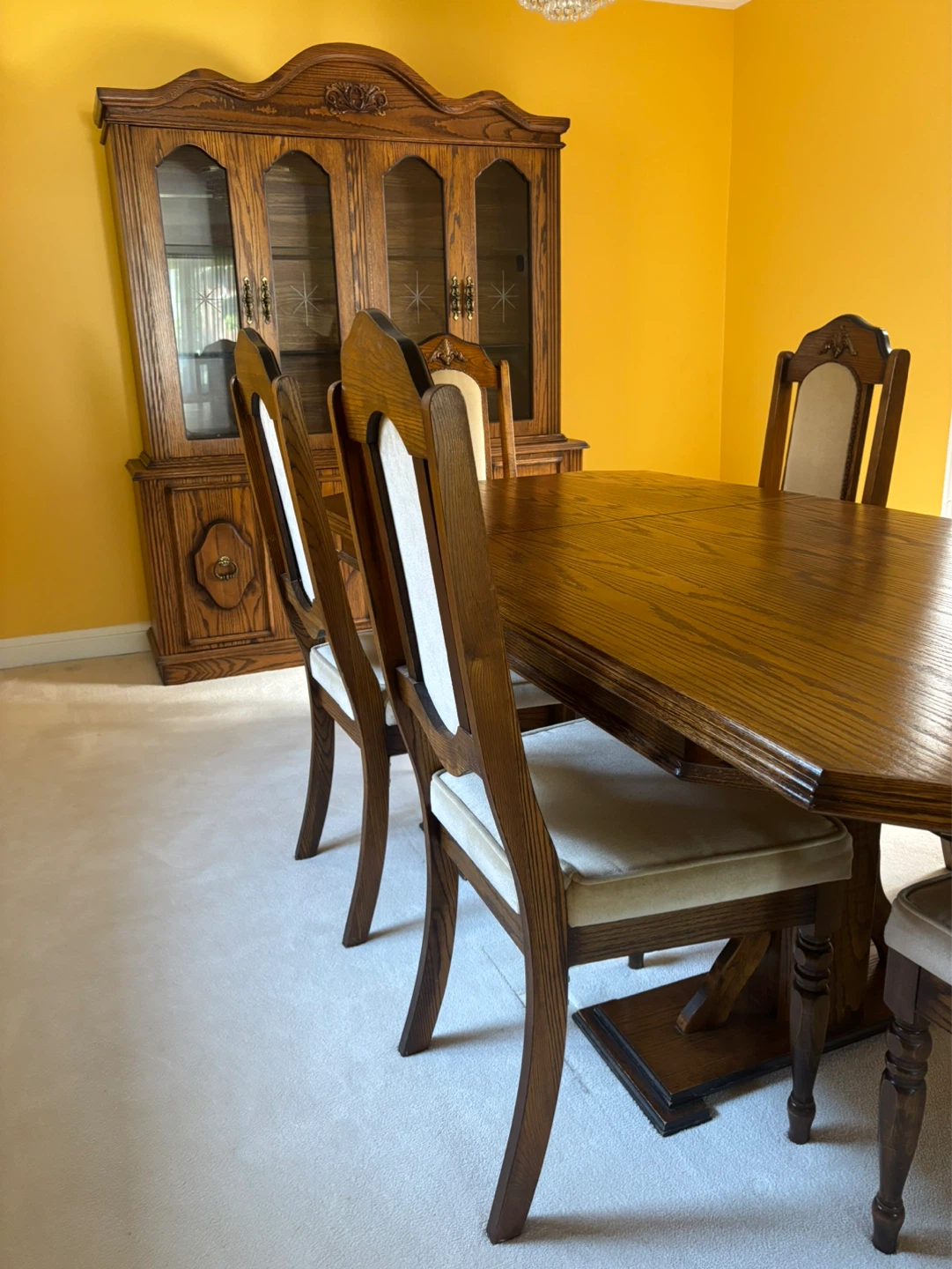 Solid Wood Dining Table and Hutch Set - photo 3