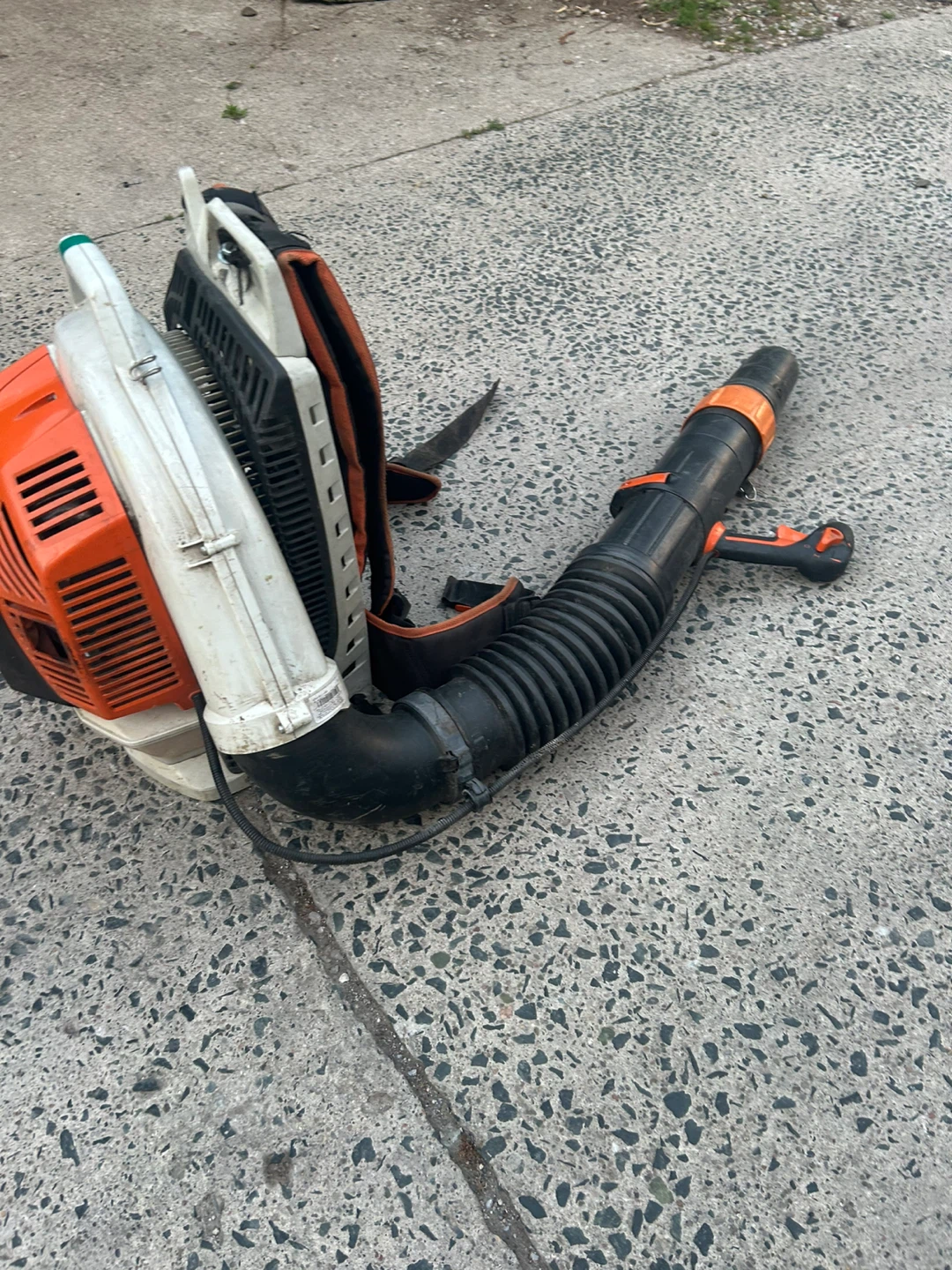 STIHL MAGNUM BR 800 C Backpack Blower - photo 4