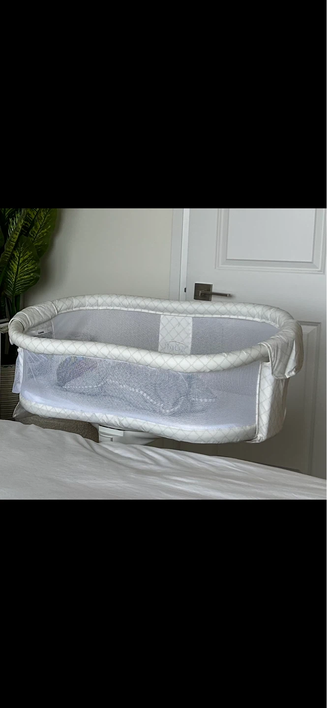 HALO Bassinest Swivel Sleeper - photo 2