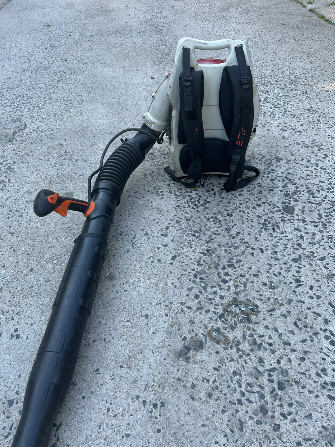Stihl BR600 leaf blower - photo 3