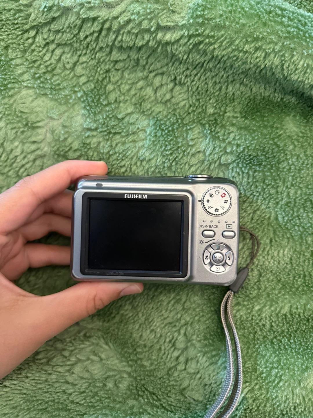 Fujifilm FinePix A820 Digital Camera - photo 2