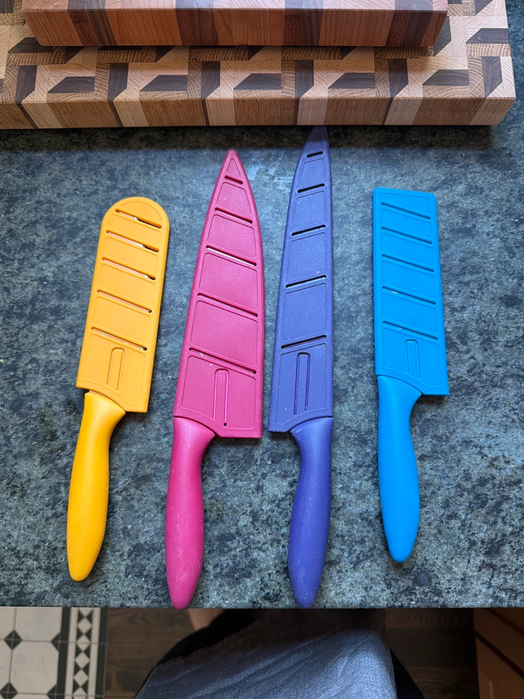 Pure Komachi 2 Knives with Sheaths (Set of 4)