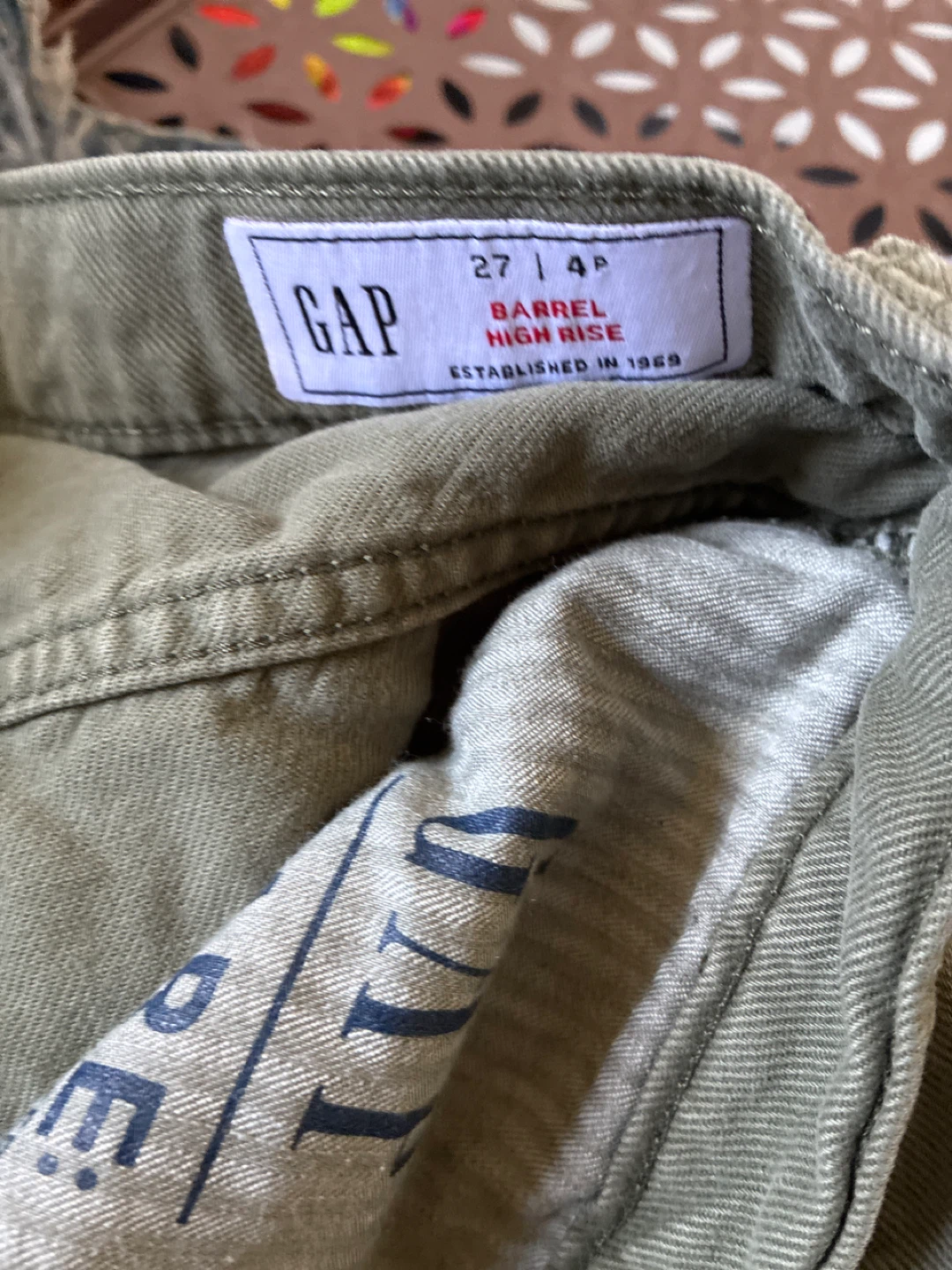GAP Barrel High Rise Jeans Size 27