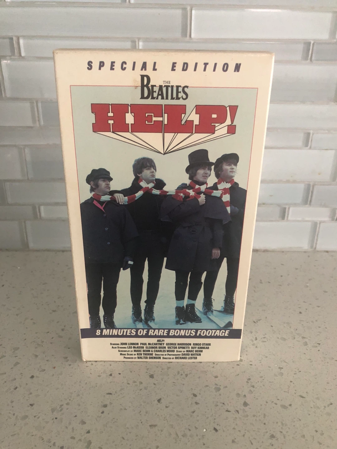 The Beatles 5 vhs tapes - photo 4