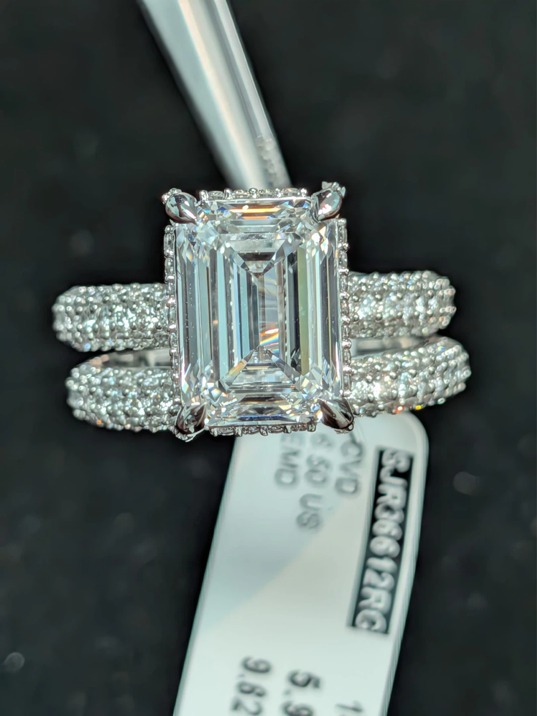 Emerald Cut Diamond Engagement Ring Set