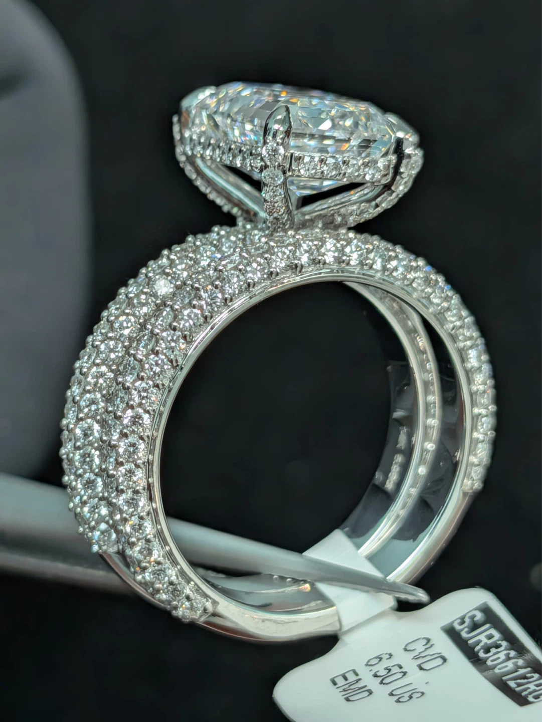 Emerald Cut Diamond Engagement Ring Set - photo 2