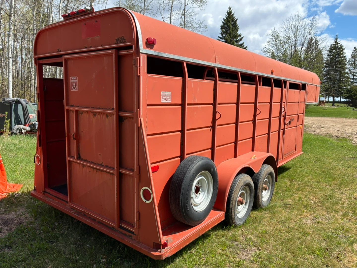 1989 LIVESTOCK TRAILER - photo 3