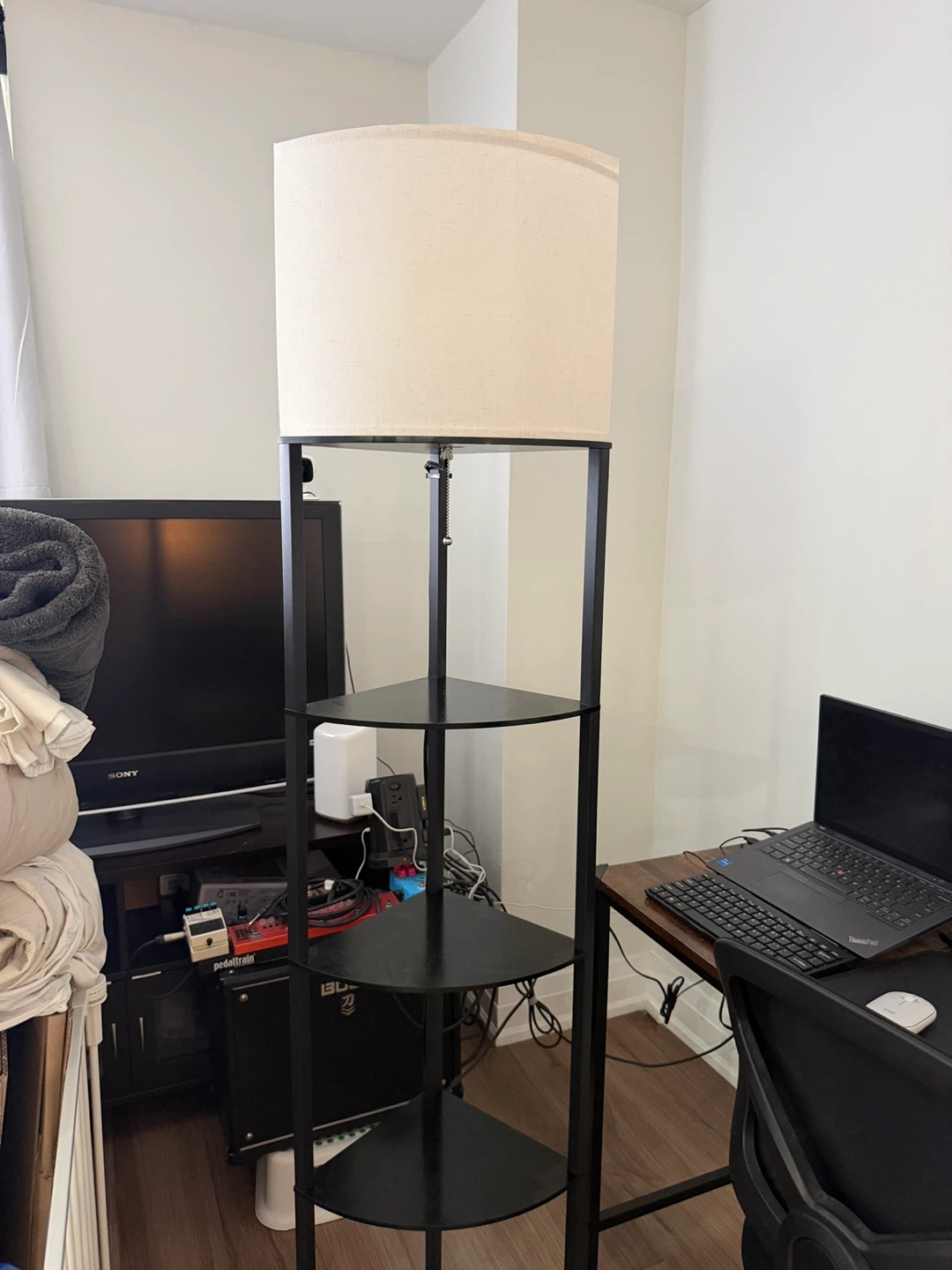 Corner Floor Lamp with Shelves - photo 4