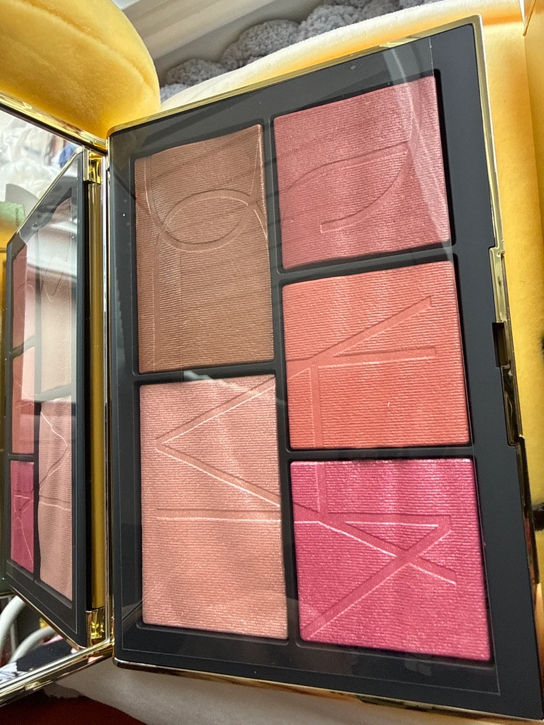 NARS Pure Luxury Light Reflecting Cheek & Eye Palette - photo 3