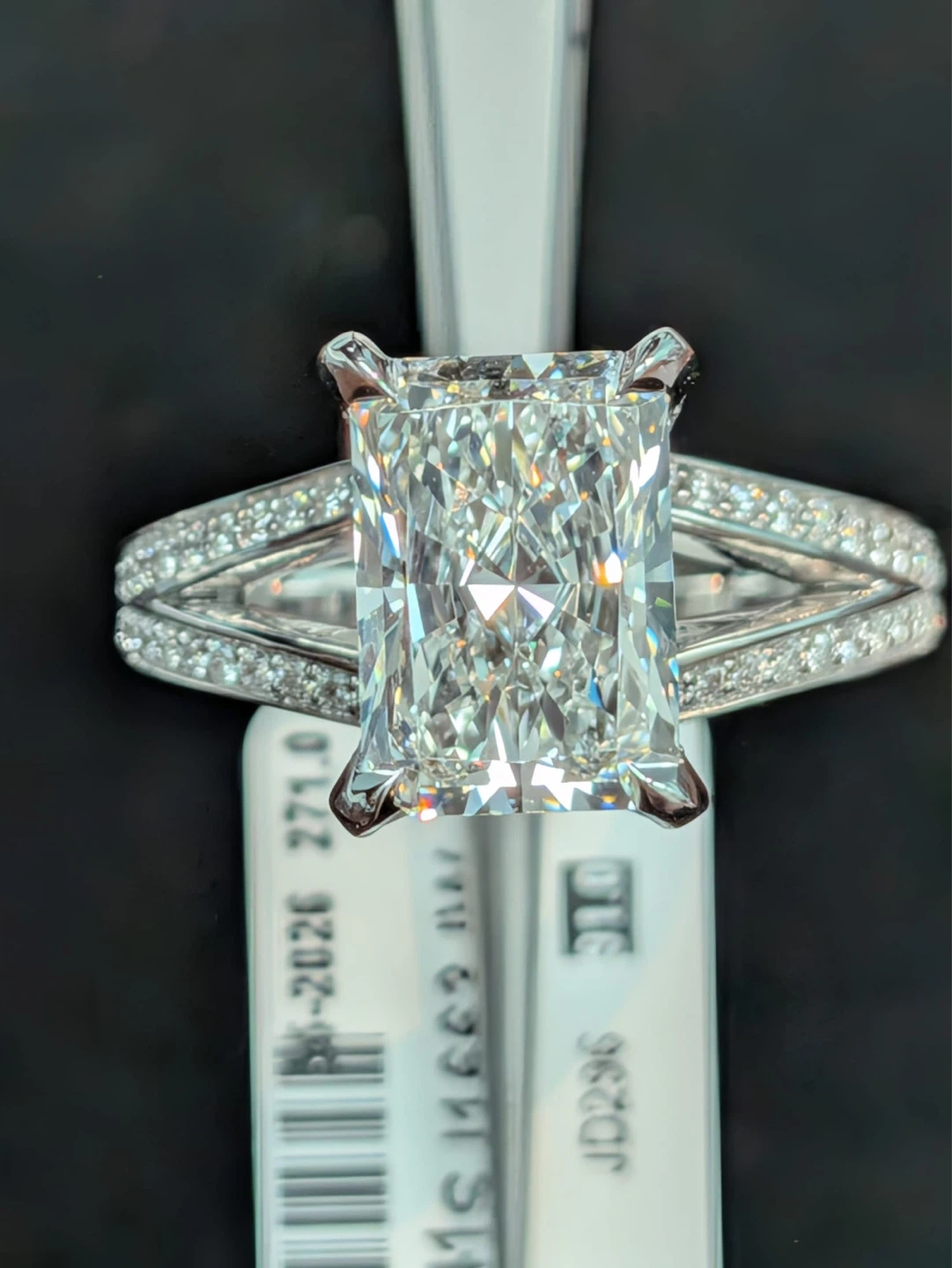 Radiant Cut Diamond Engagement Ring