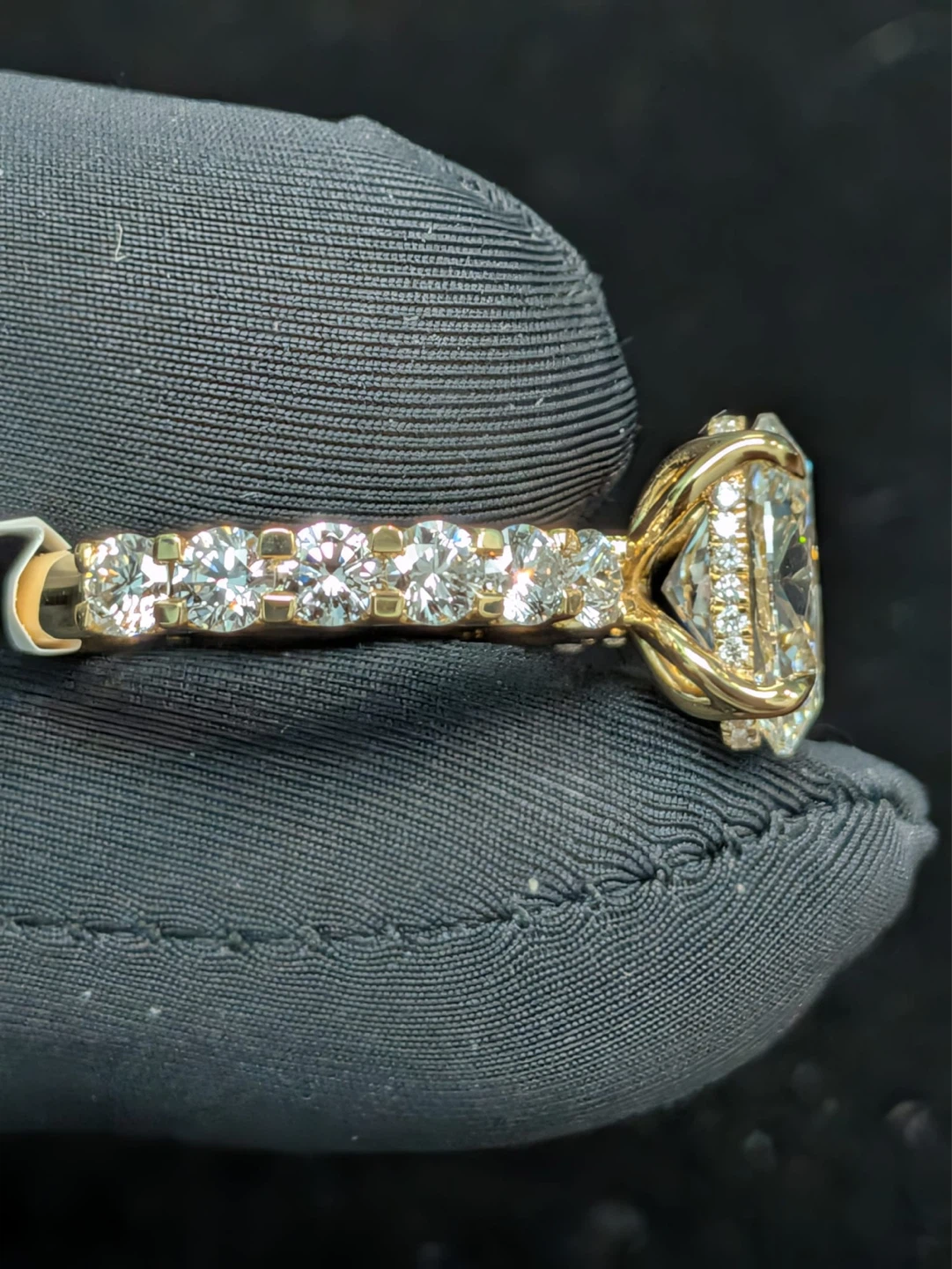 14k Yellow Gold Oval Diamond Engagement Ring - photo 3