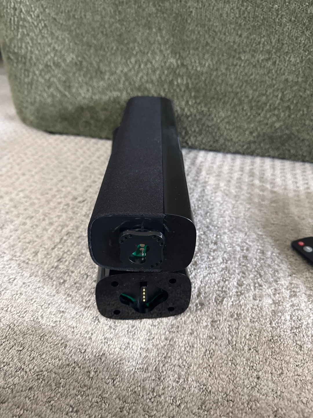 Soundbar KY-8000 Assistrust Bluetooth Soundbar with Remote – $80 - photo 2