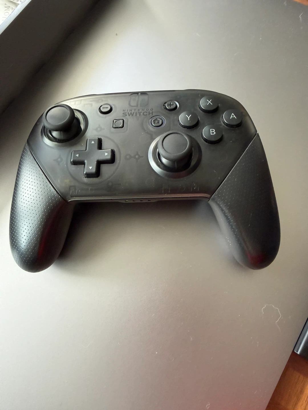 Nintendo Switch Pro Controller