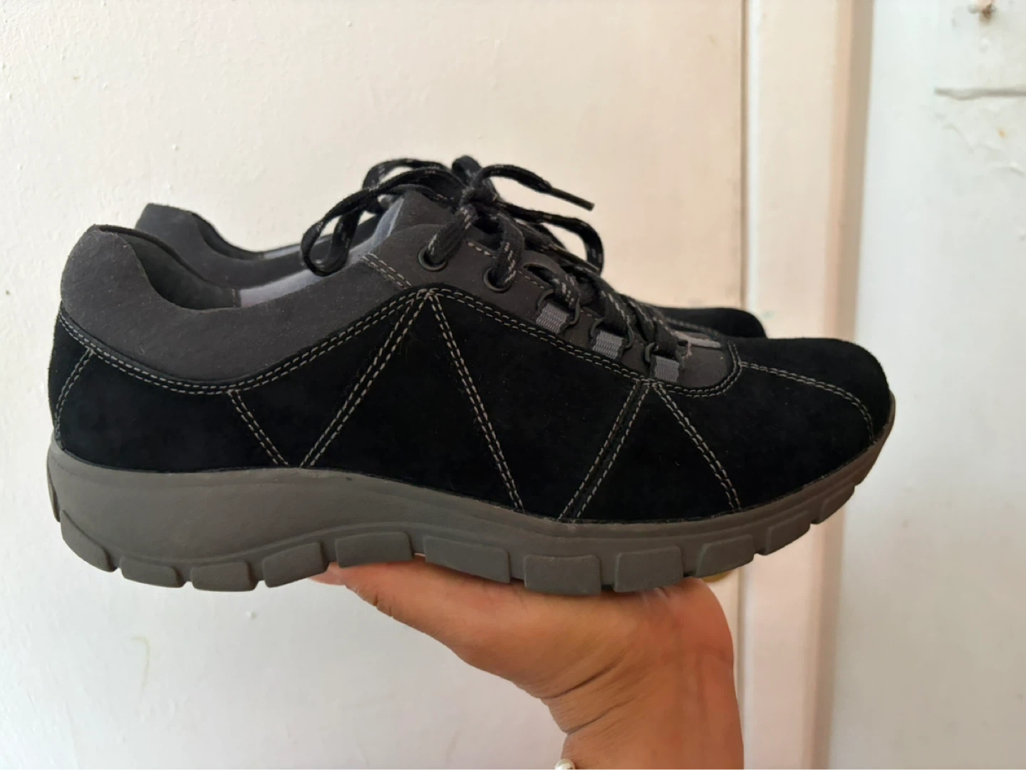 Clark’s shoes size 9W - photo 2