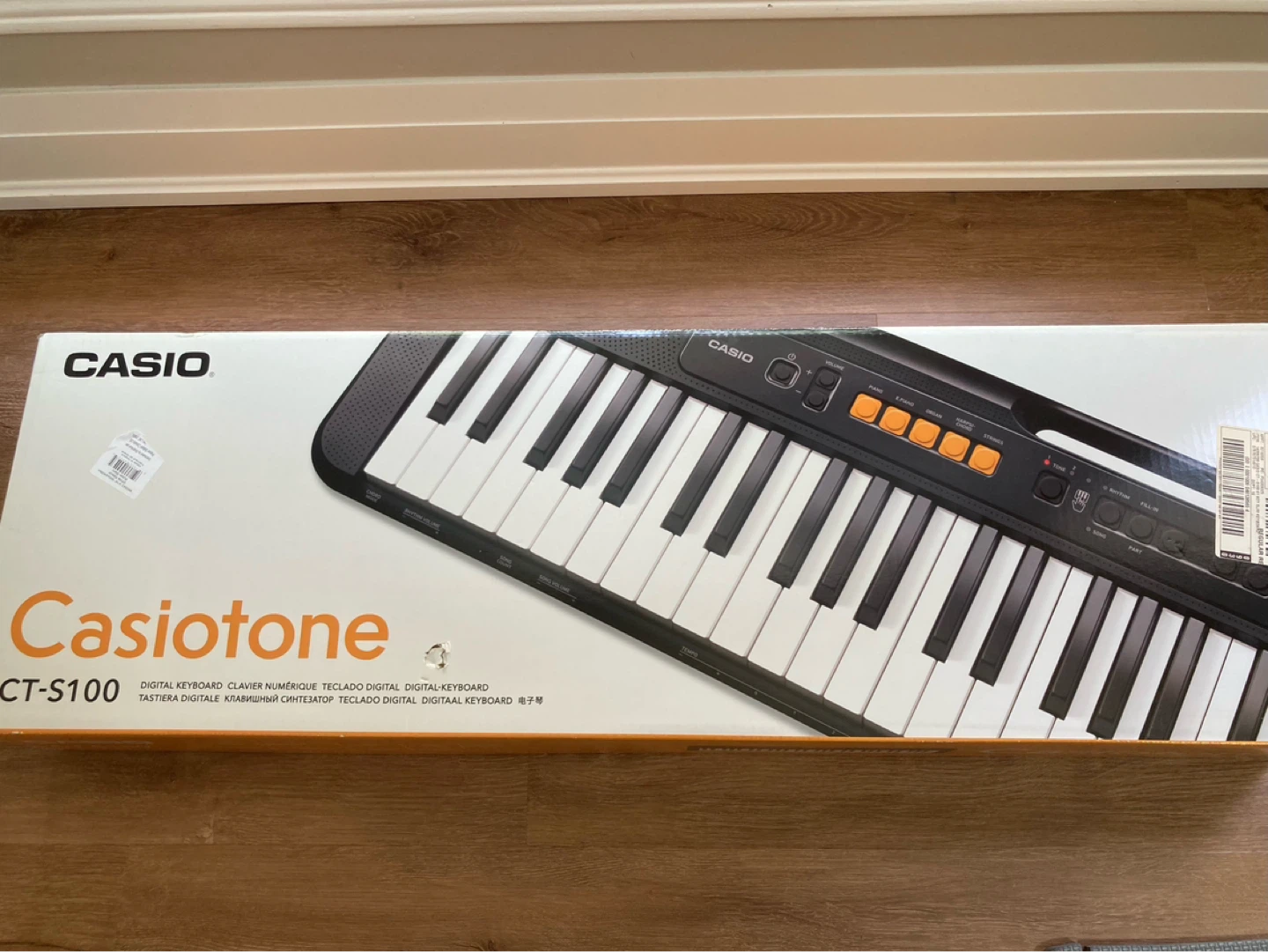 Casio Electronic Keyboard - photo 3