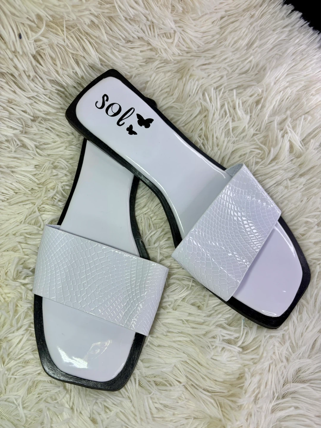 Women's Flat Sandals - photo 5
