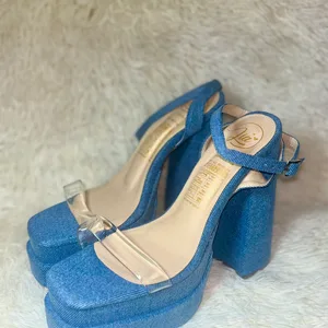 Platform footwear
