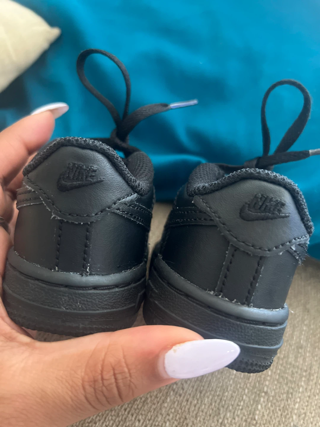 Black Nike Air Force 1 for toddler - photo 5