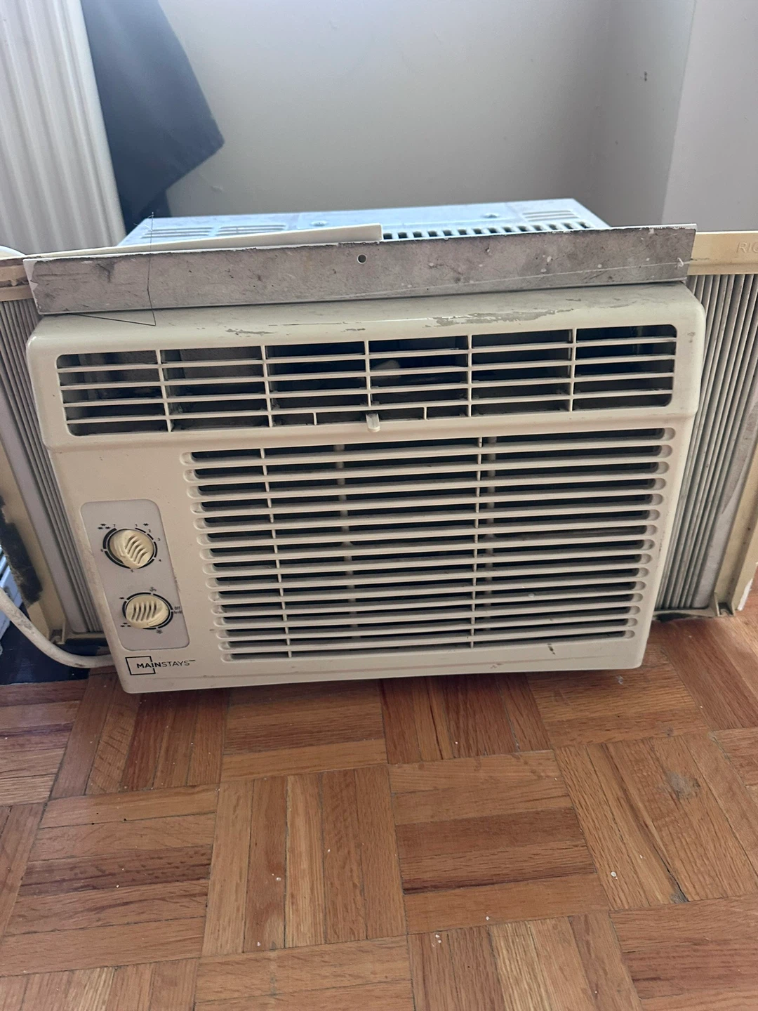 Mainstays 5000 BTU Window Air Conditioner MAC050MB1G