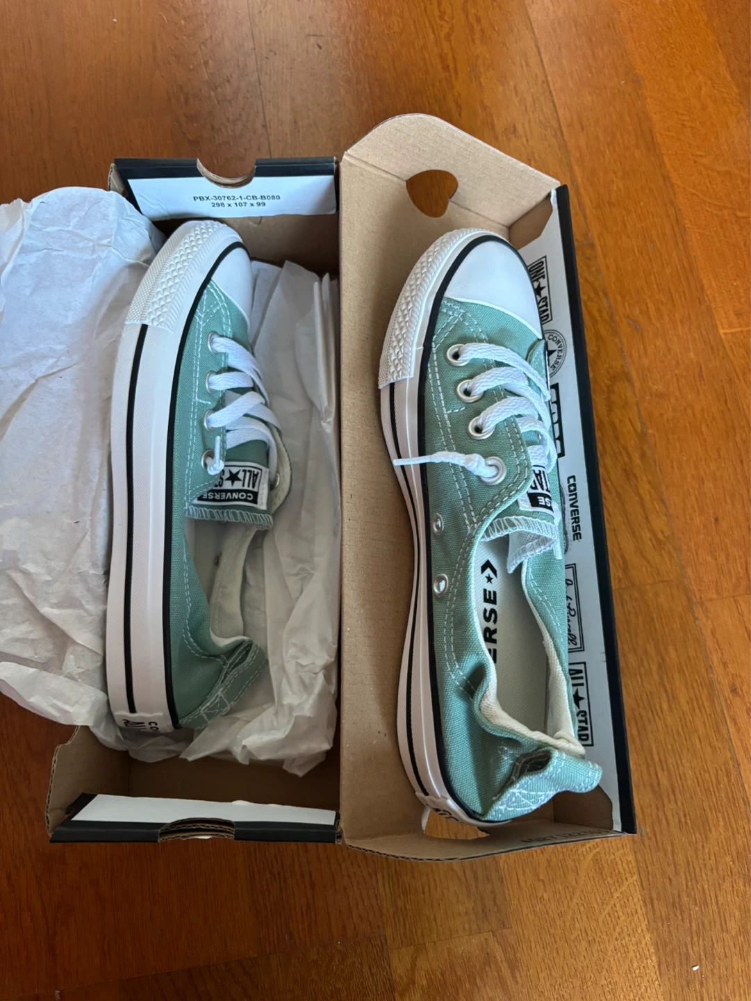 Converse All Star Chuck Taylor Shoes - Size 7