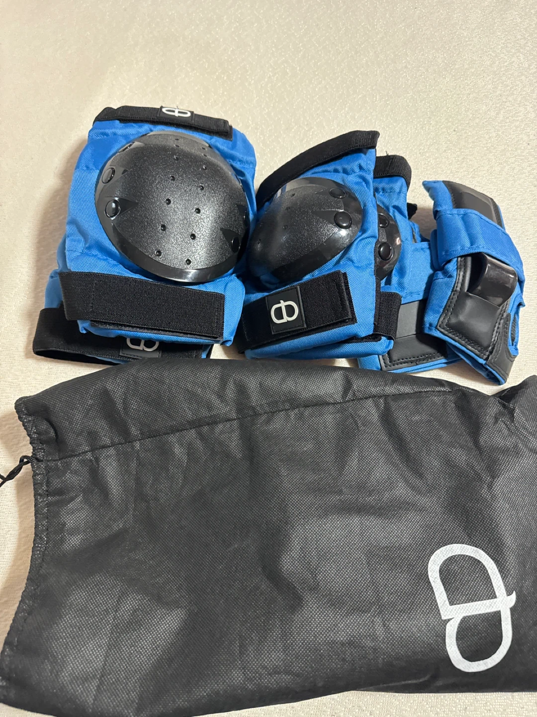 Blue Protective Gear Set with Bag