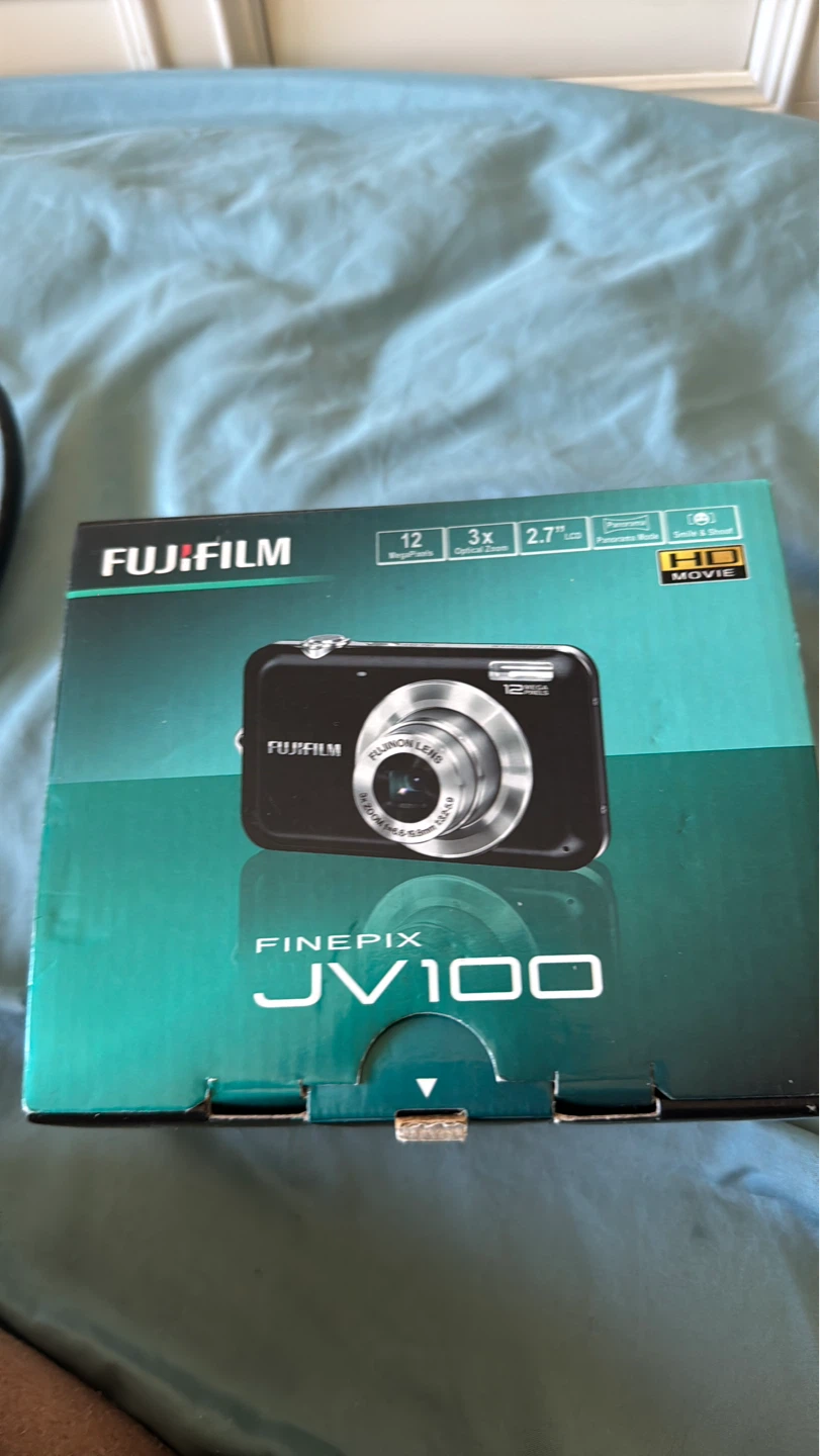 Fujifilm FinePix JV100 Digital Camera