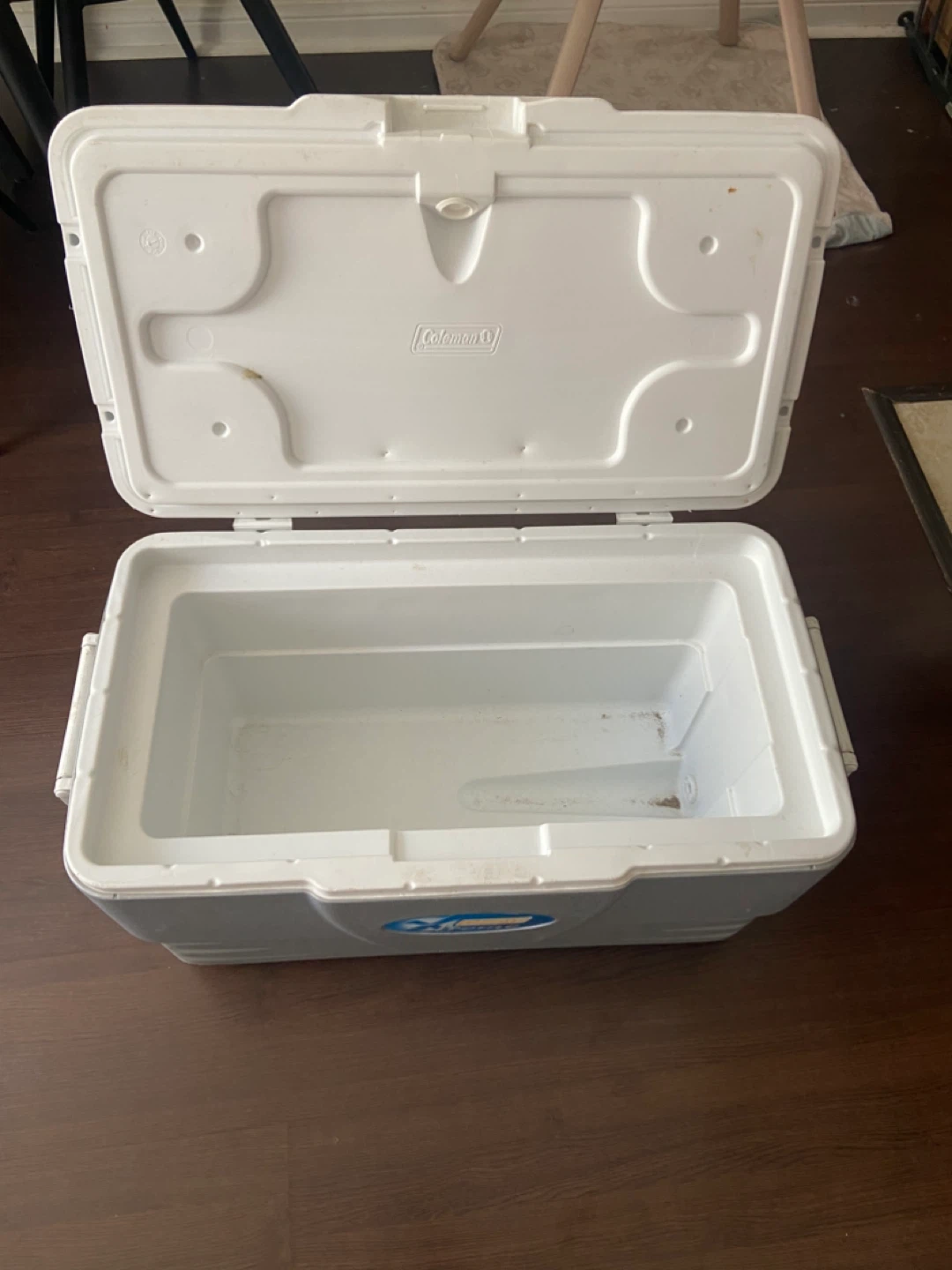 Coleman Xtreme Cooler Grey 34L w/ water tap 25" X 13" X 12" - photo 3
