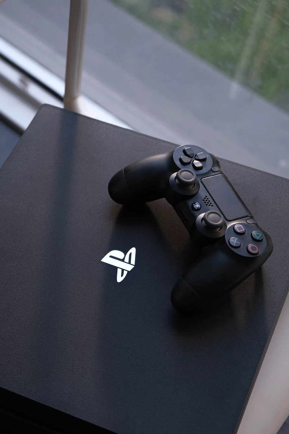 🎮 PS4 Pro 1TB for Sale