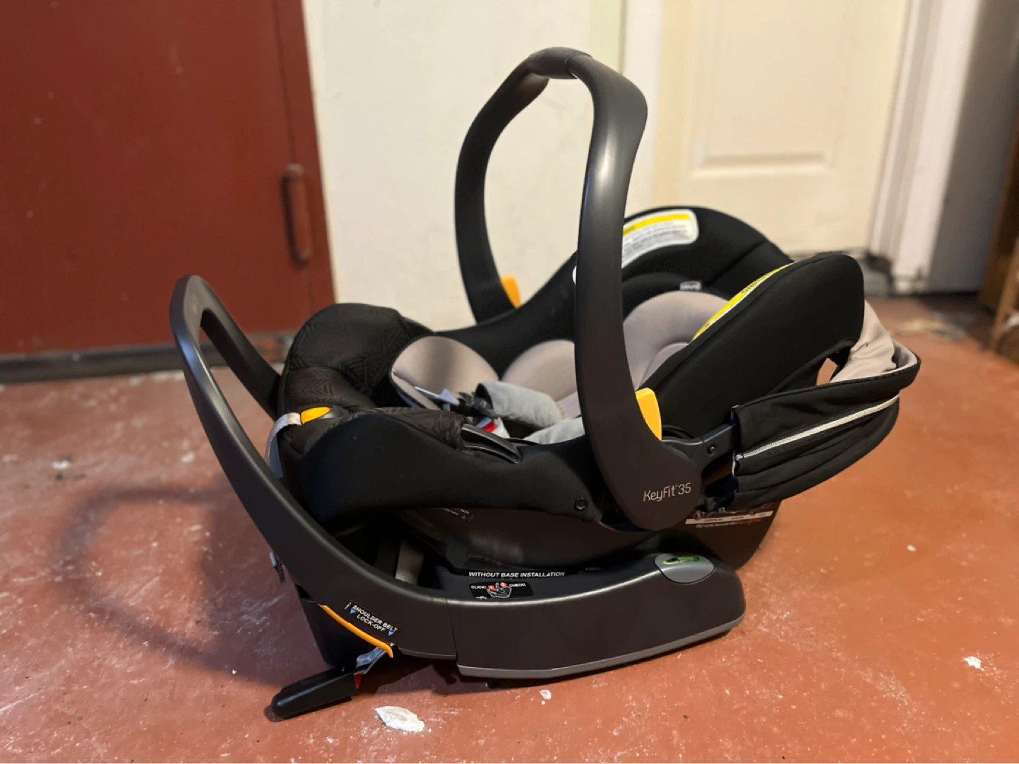 Chicco KeyFit 35 Infant Car Seat and Base - photo 2