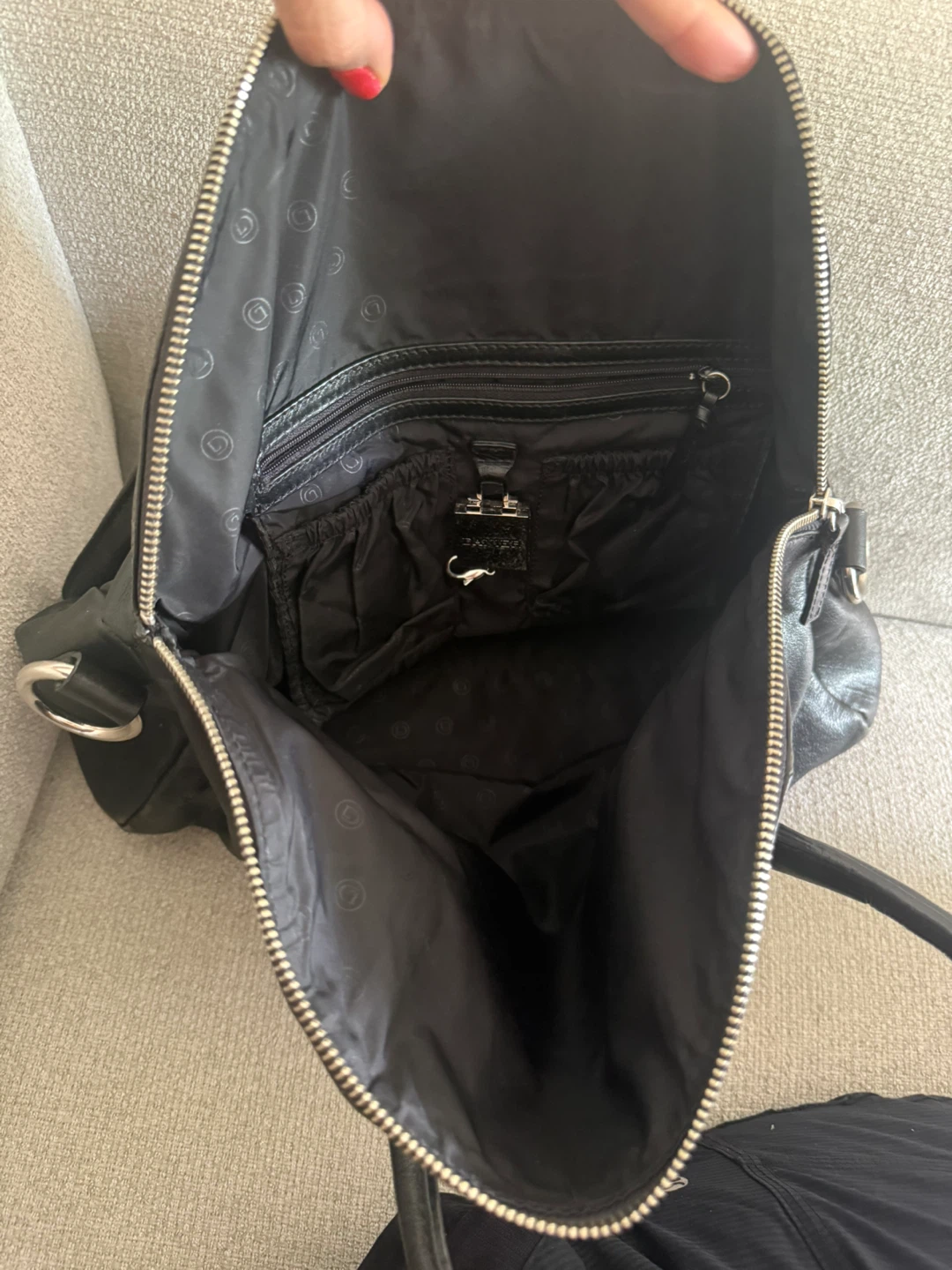 Danier Leather Handbag - photo 3