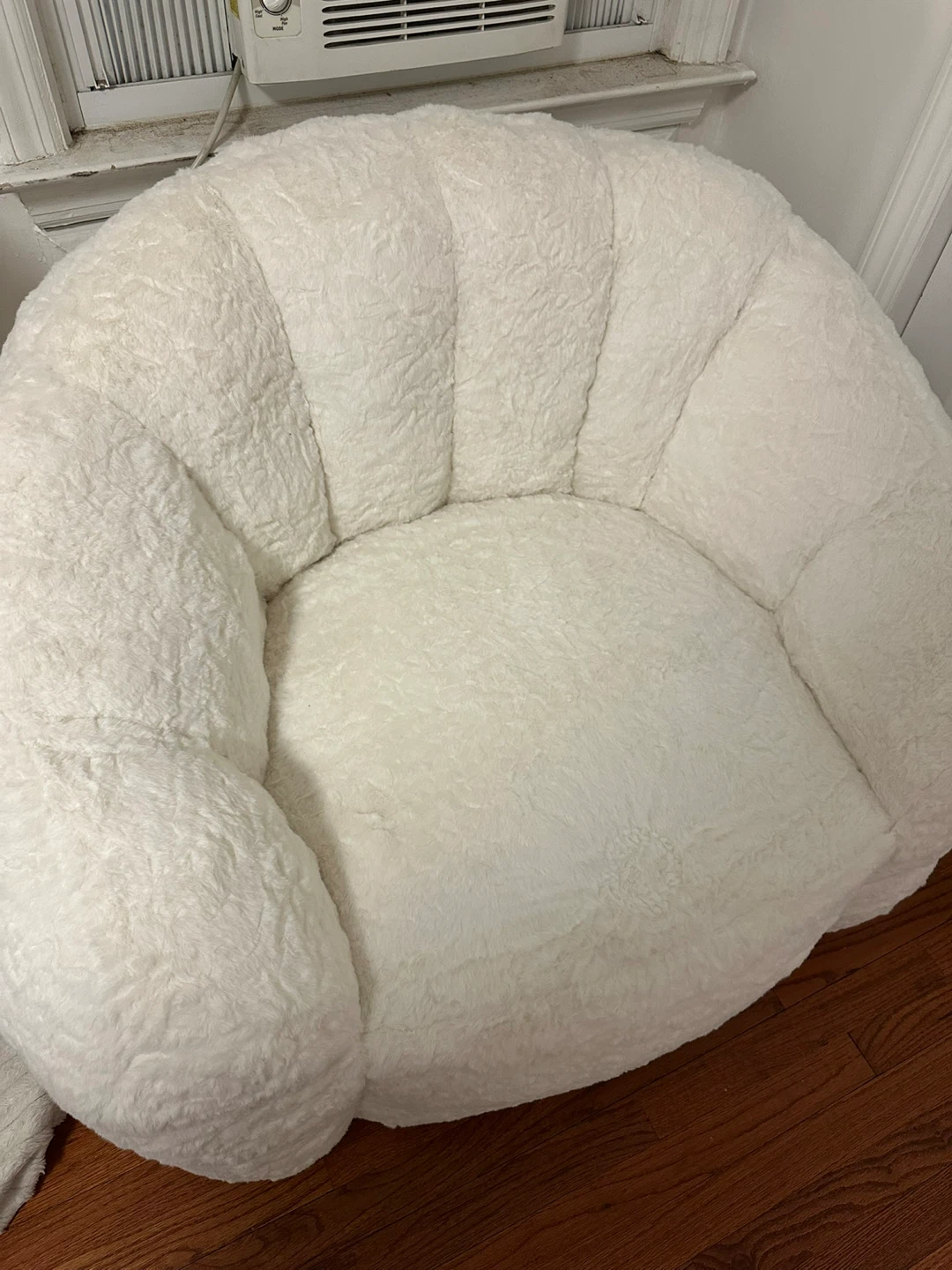 Fluffy Memory Foam Round Chair