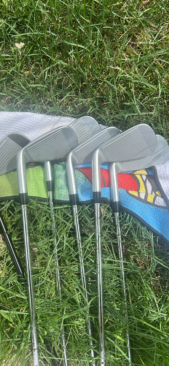 Cleveland Launcher XL 4-9 Iron Set - photo 2