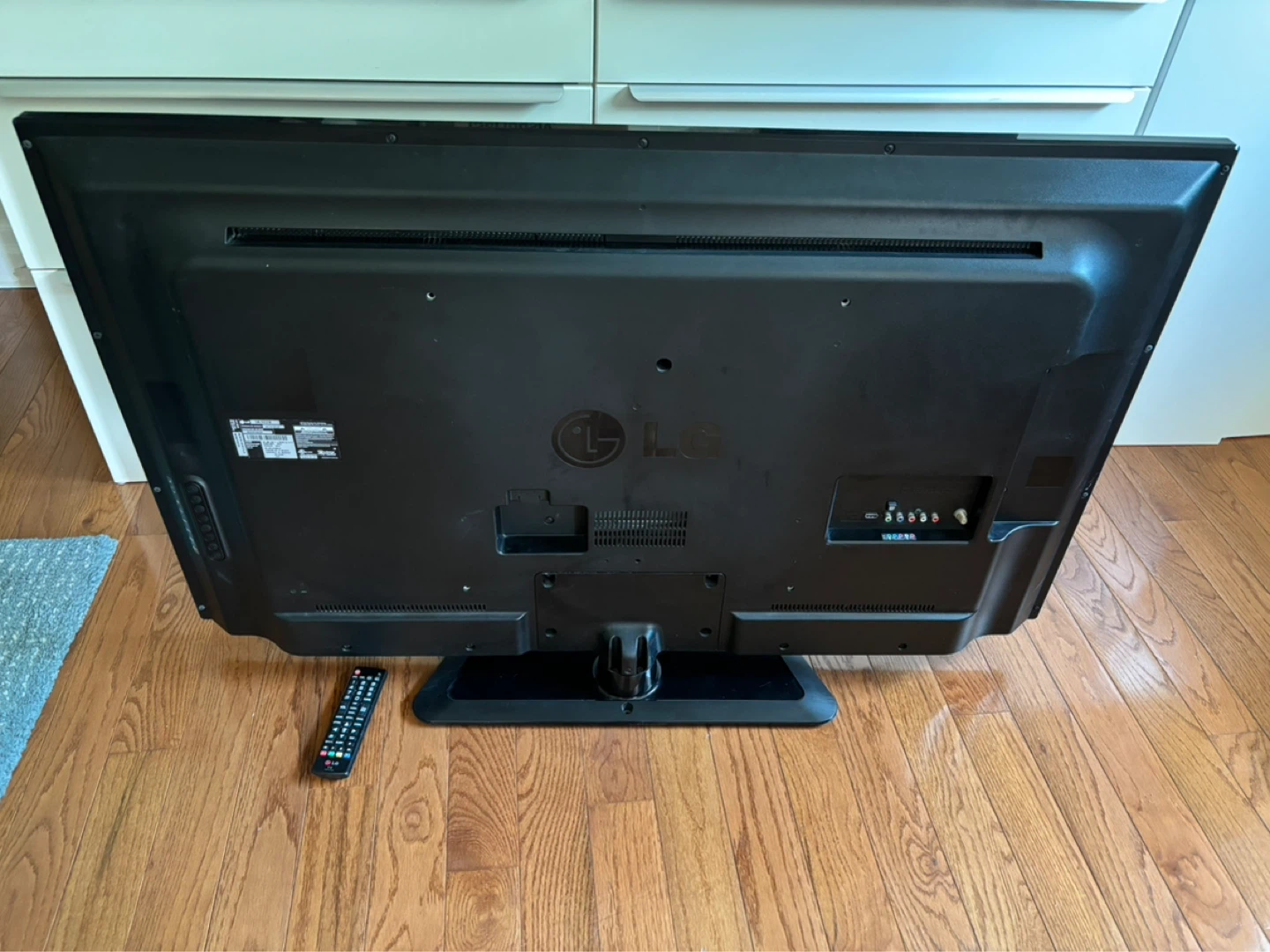 LG 50" 50LN5310-UB Television - photo 2