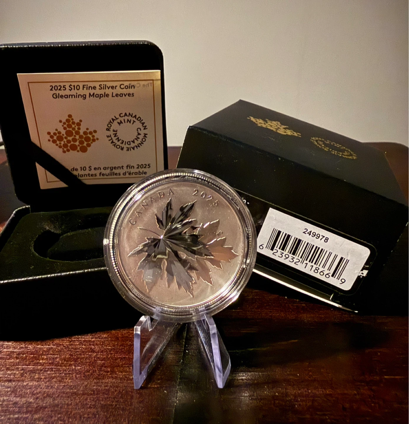2025 $10 Fine Silver Coin Gleaming Maple Leaves