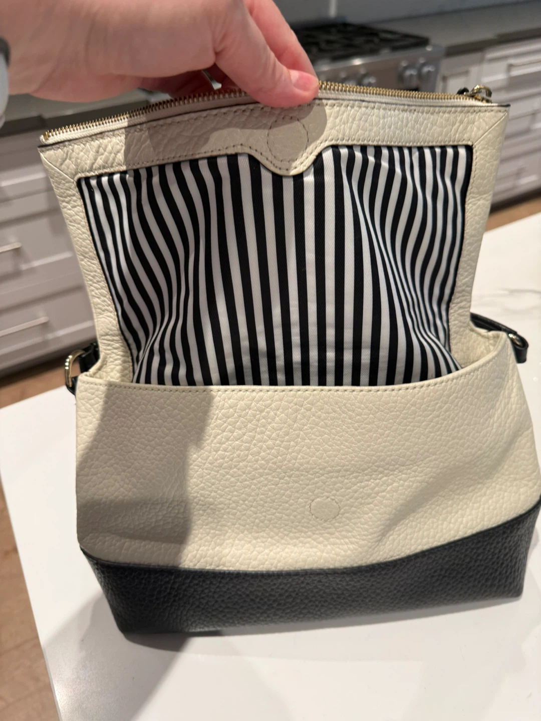 Kate Spade Black and Cream Pebble Leather Shoulder Bag - photo 3