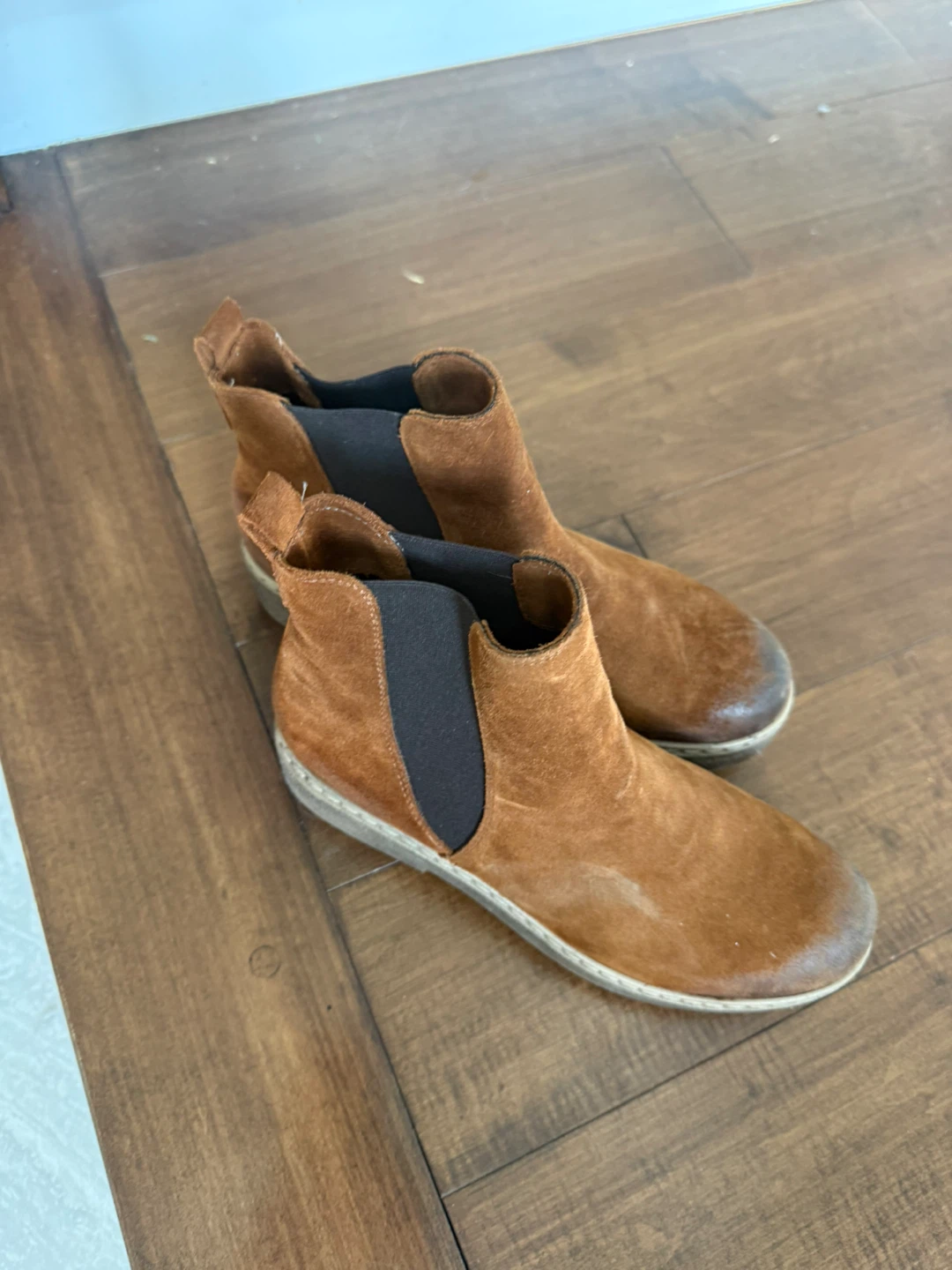 David Tyler Suede Chelsea Boots