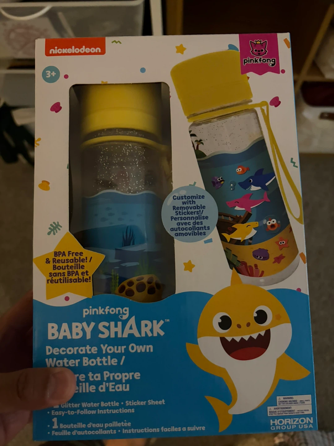 Pinkfong Baby Shark Decorate Your Own Water Bottle Kit